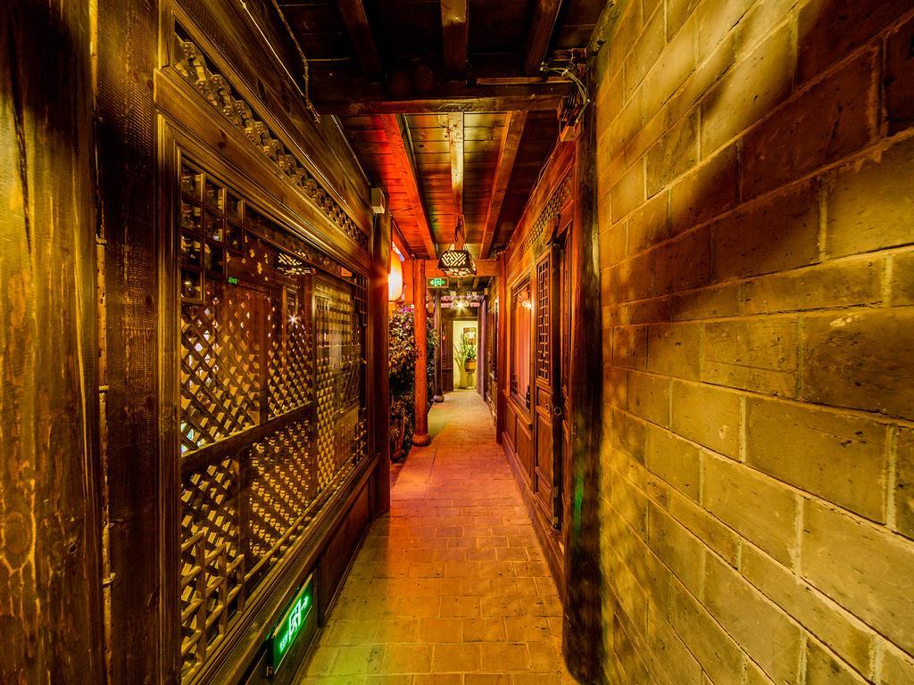 Old Tree Boutique Guesthouse Лицзян Экстерьер фото