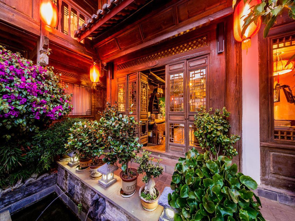 Old Tree Boutique Guesthouse Лицзян Экстерьер фото