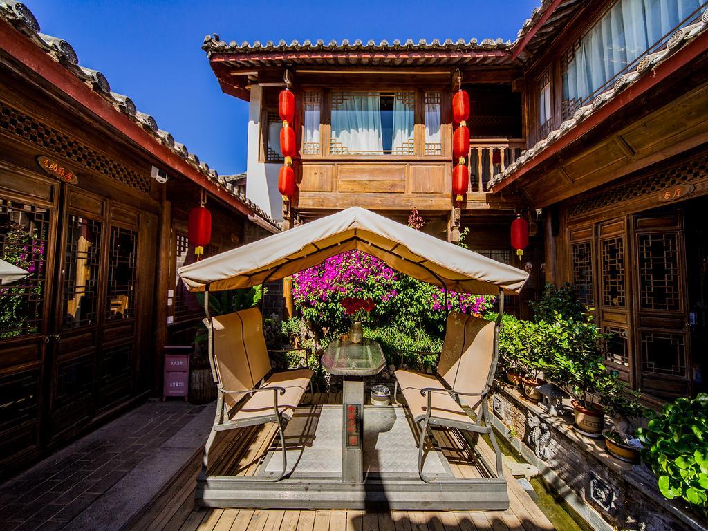 Old Tree Boutique Guesthouse Лицзян Экстерьер фото