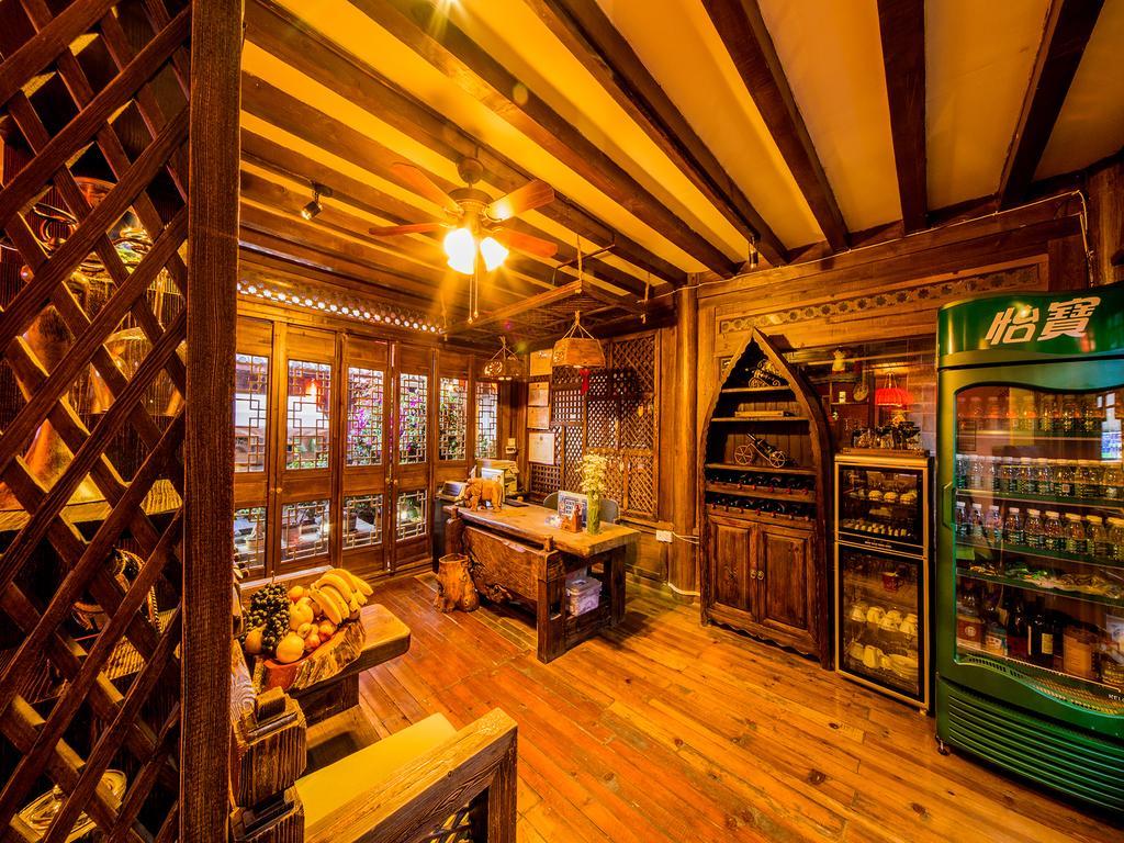 Old Tree Boutique Guesthouse Лицзян Экстерьер фото