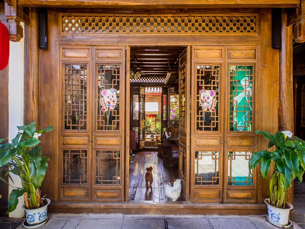Old Tree Boutique Guesthouse Лицзян Экстерьер фото