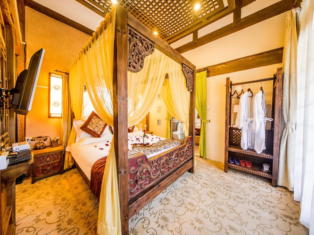 Old Tree Boutique Guesthouse Лицзян Экстерьер фото