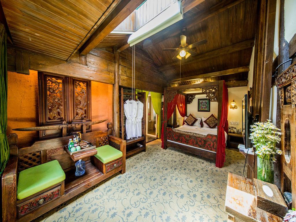 Old Tree Boutique Guesthouse Лицзян Экстерьер фото