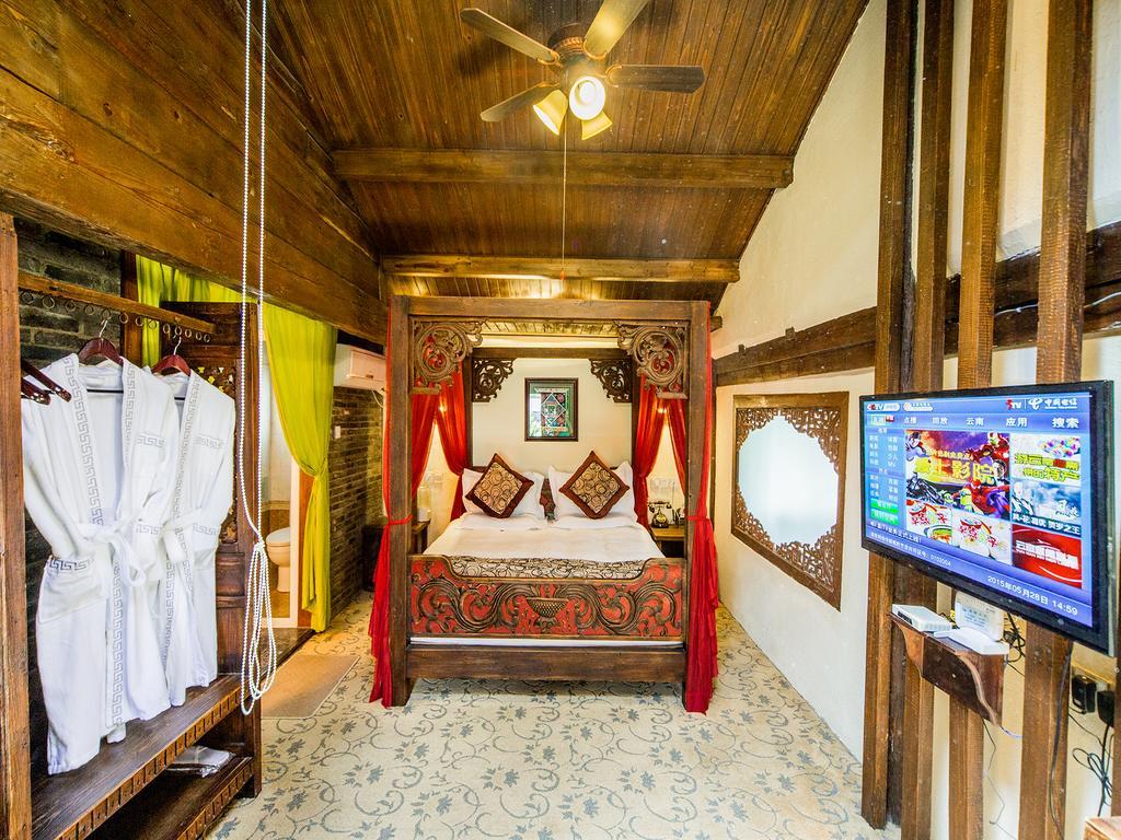 Old Tree Boutique Guesthouse Лицзян Экстерьер фото