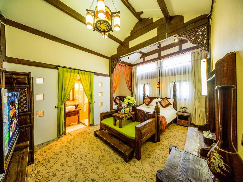 Old Tree Boutique Guesthouse Лицзян Экстерьер фото