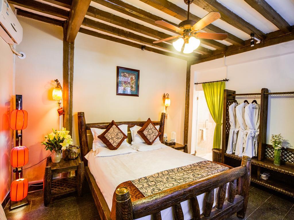 Old Tree Boutique Guesthouse Лицзян Экстерьер фото