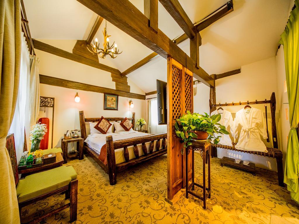 Old Tree Boutique Guesthouse Лицзян Экстерьер фото